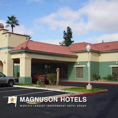 Vacation Inn Phoenix Exterior foto